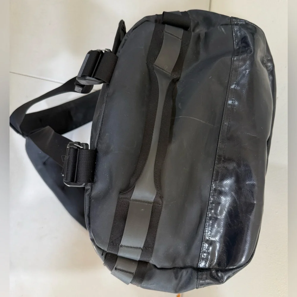 BABOON TO THE MOON Water-Resistant Black Roll-Top Men's Backpack